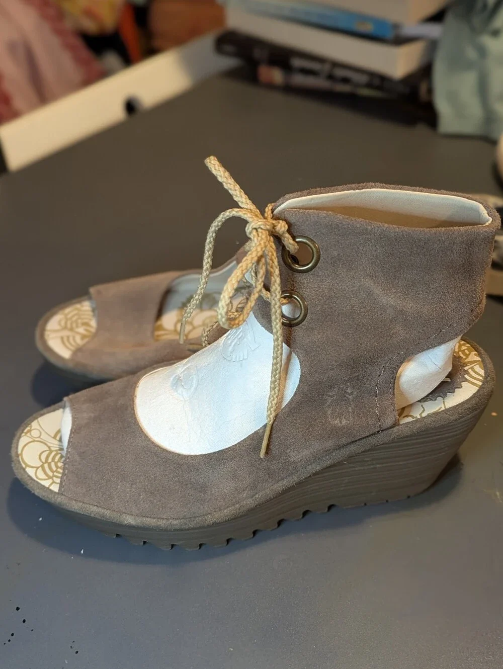 Fly London Yala Lace Up Ankle Wedge Sandals Suede Taupe Sz 7 38